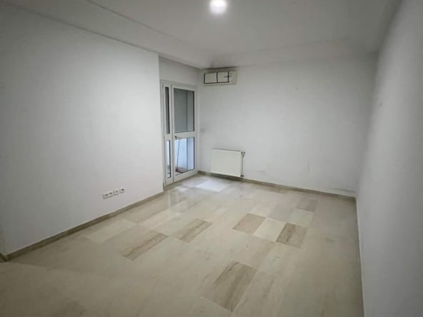 Apartment in ,