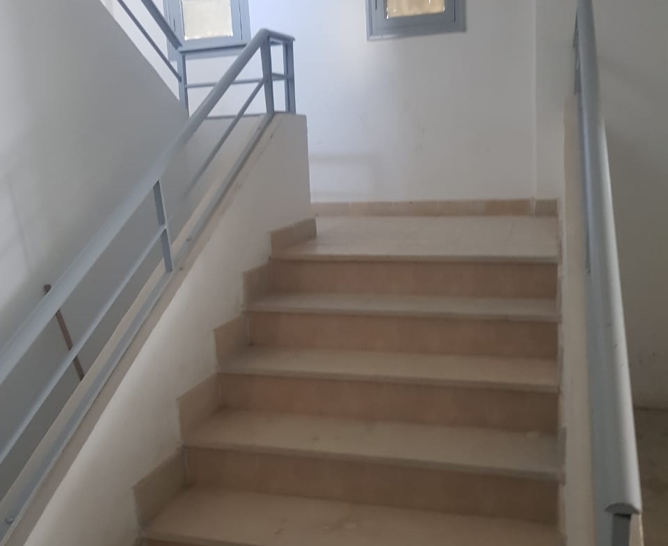 Commercial in Ariana,Mnihla