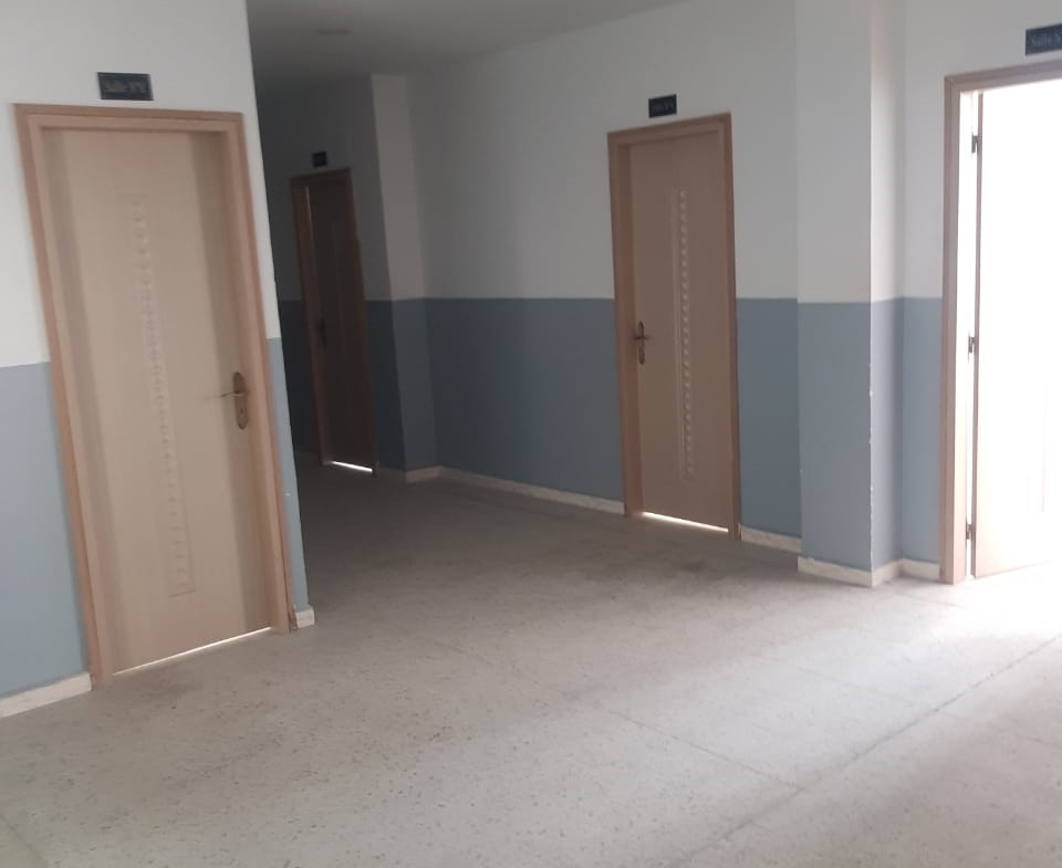 Commercial in Ariana,Mnihla