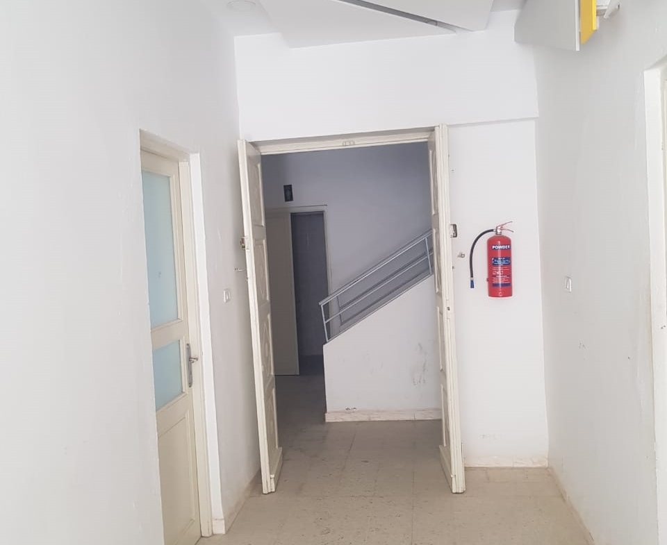 Commercial in Ariana,Mnihla