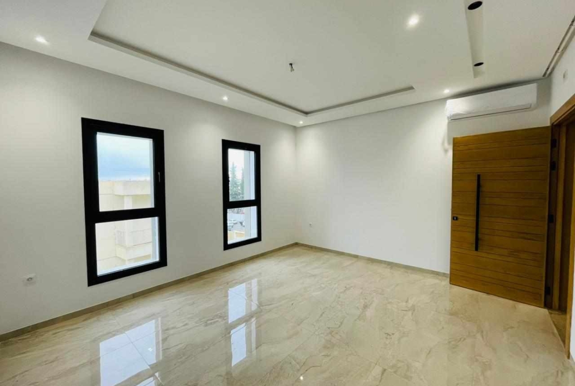 Apartment in ,