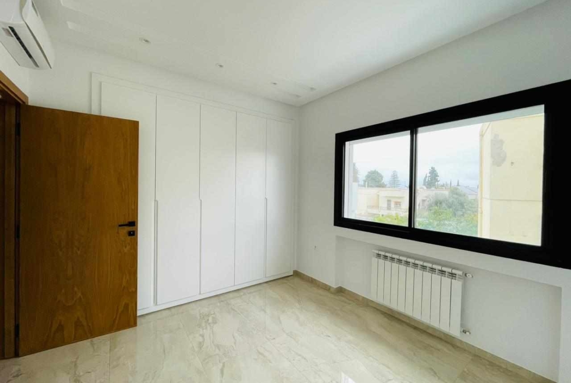 Apartment in ,