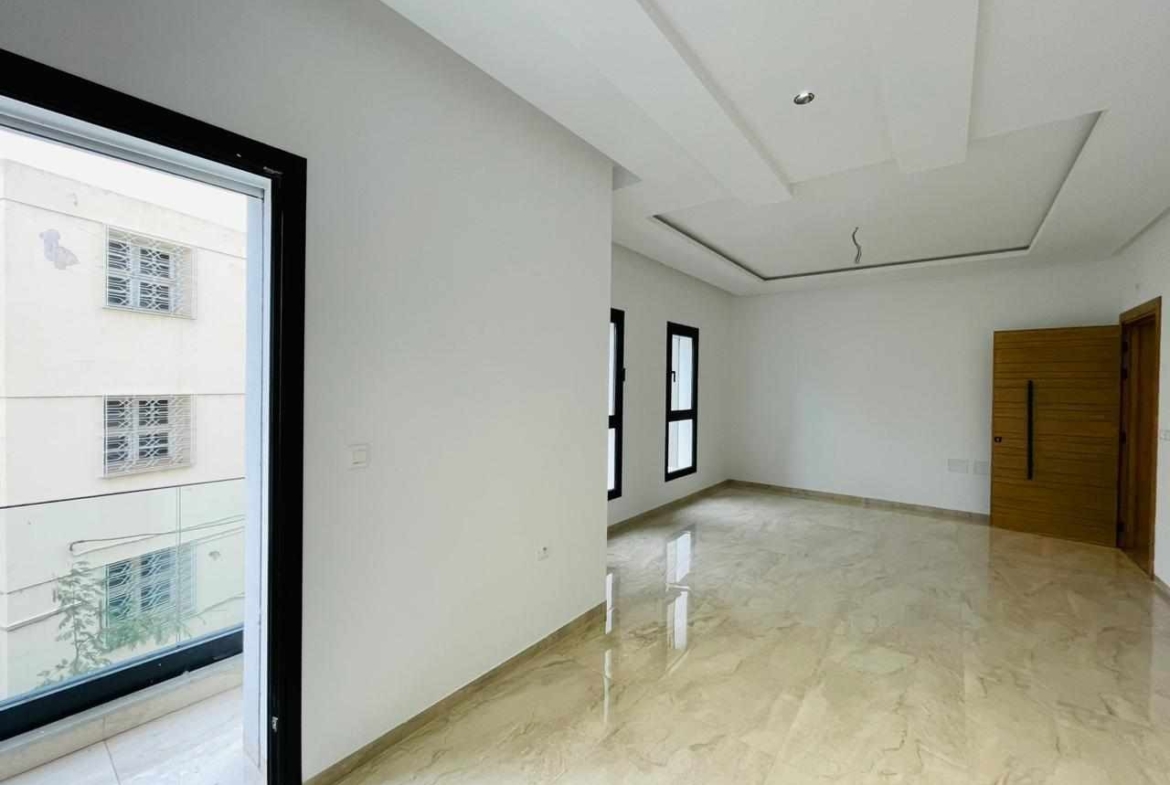Apartment in ,