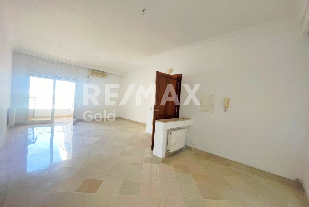 Apartment in ,