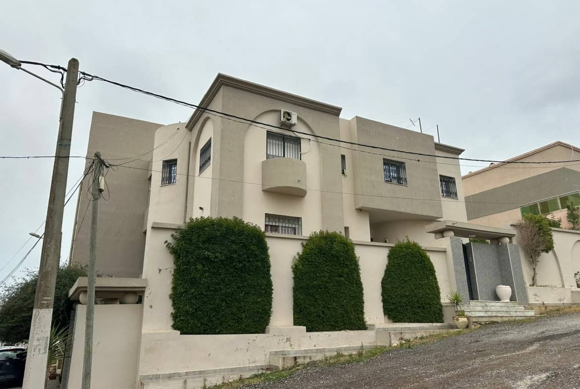 Apartment in ,ariana