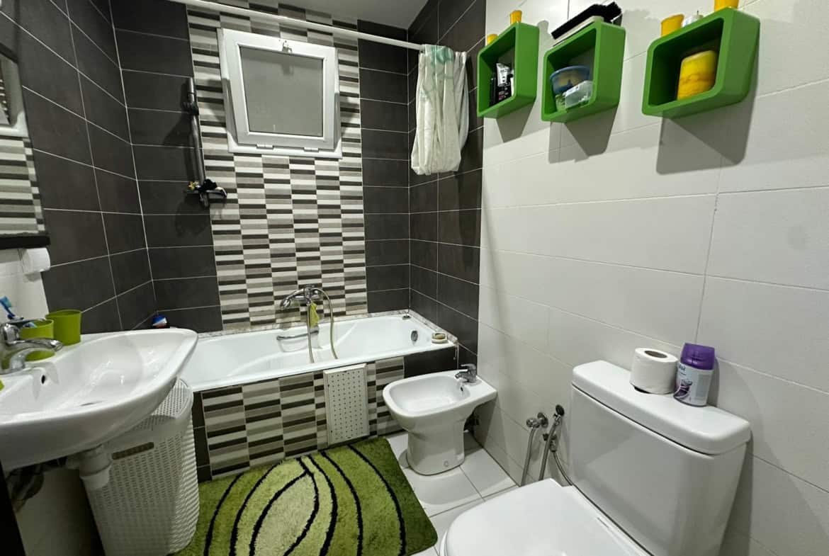 Apartment in ,ariana