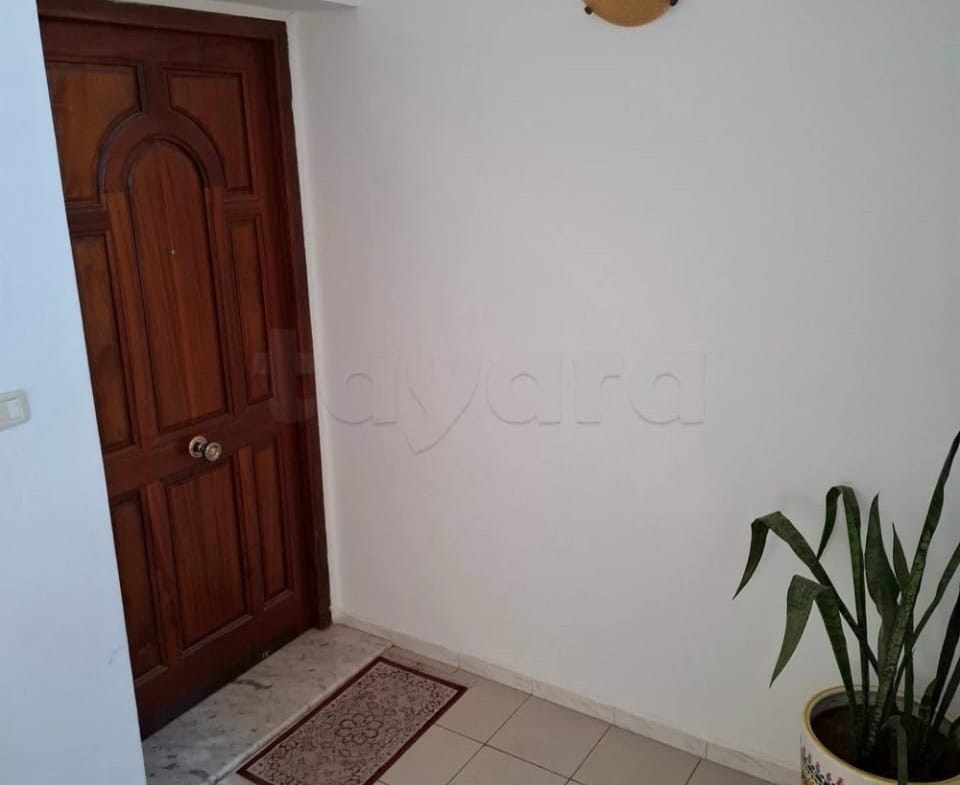 à Louer Etage de Villa à Tunis El Kram.