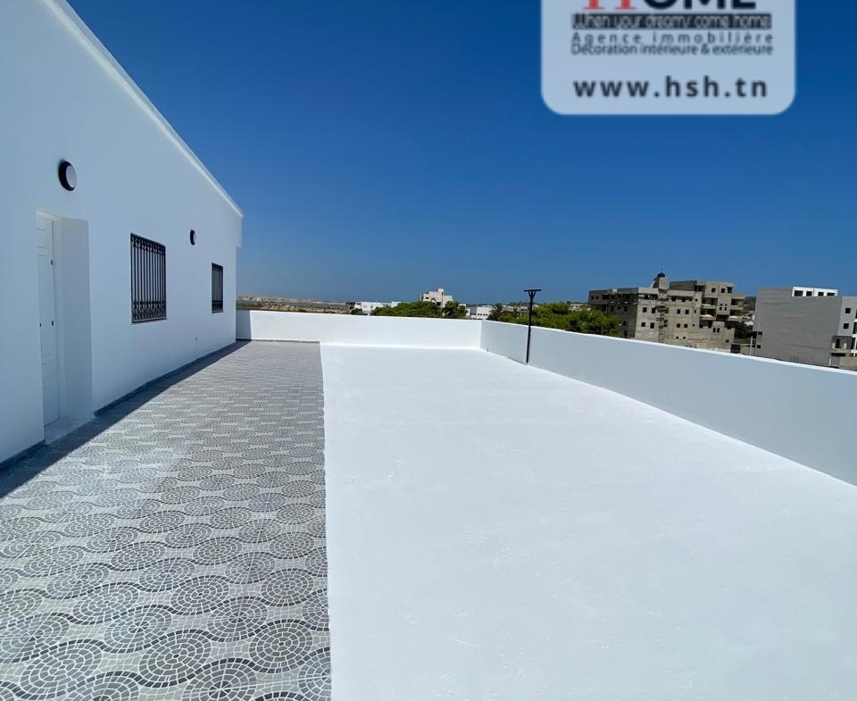 à Louer Etage S2 à Bhar Lazreg