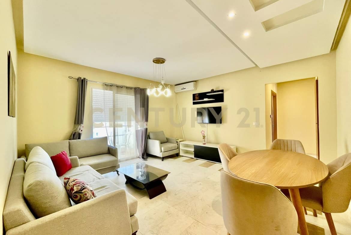 A LOUER : APPARTEMENT S+2 RICHEMENT MEUBLE AUX JARDINS DE CARTHAGE